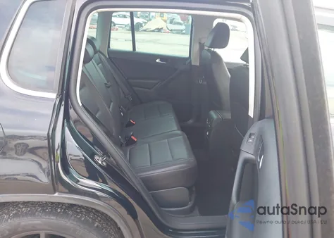 2010 Volkswagen Tiguan Wolfsburg Edition z USA, uszkodzony, nr VIN WVGAV7AXXAW522476